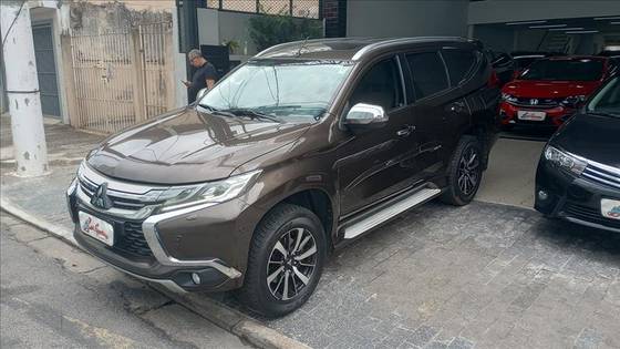 MITSUBISHI PAJERO SPORT 2.4 16V MIVEC TURBO DIESEL HPE AWD AUTOMÁTICO MITSUBISHI PAJERO SPORT 2.4 16V MIVEC TURBO DIESEL HPE AWD AUTOMÁTICO